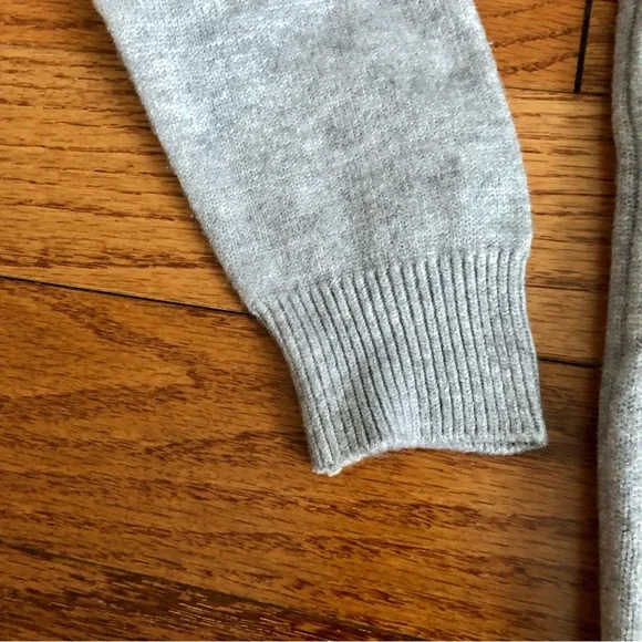 Mozuk Rare Embroidered Cat Motifs Retro Casual Knit Gray Cardigan Women’s Size S - Picture 5 of 9